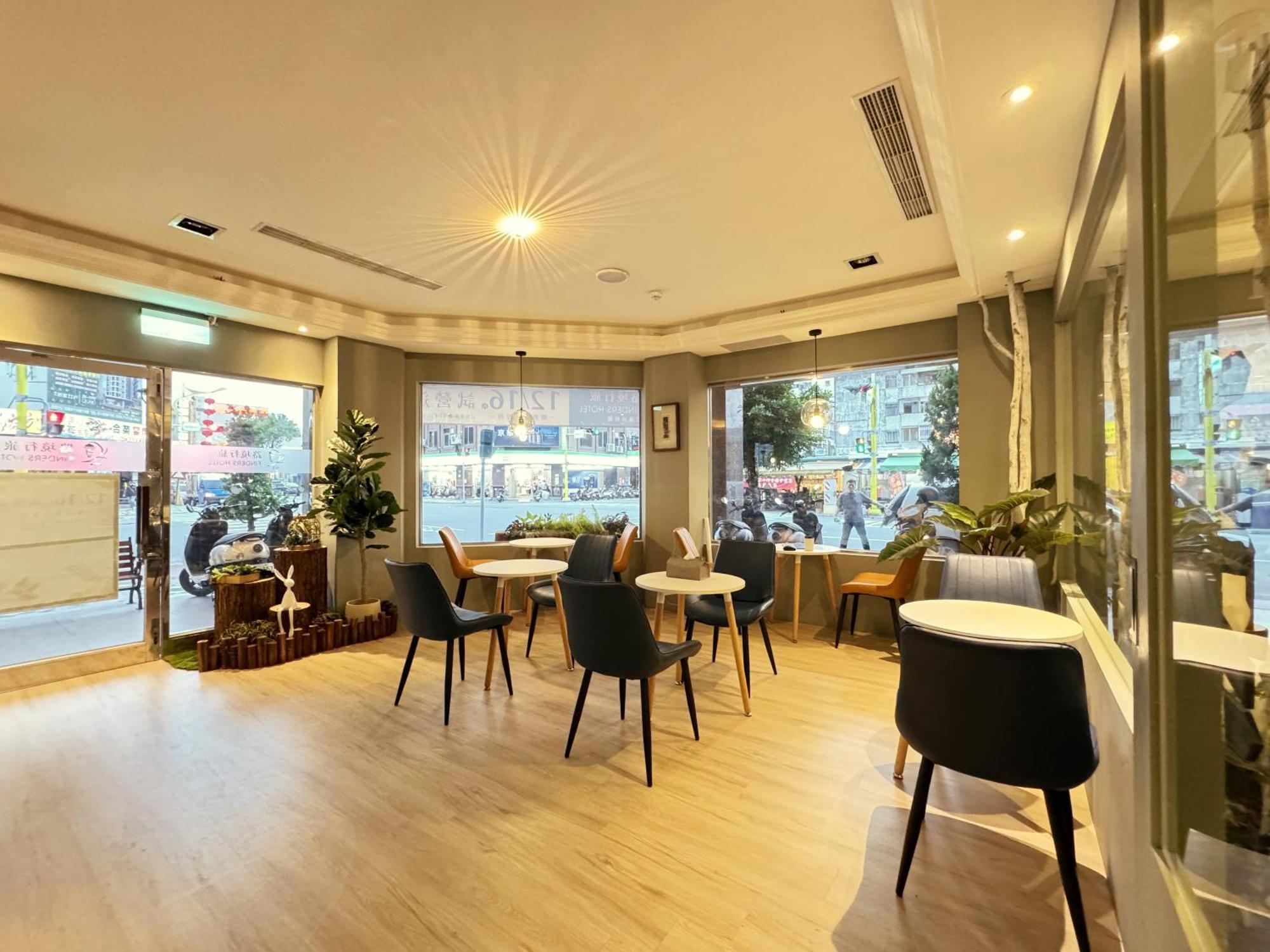 Finders Hotel Hualien Station Ngoại thất bức ảnh