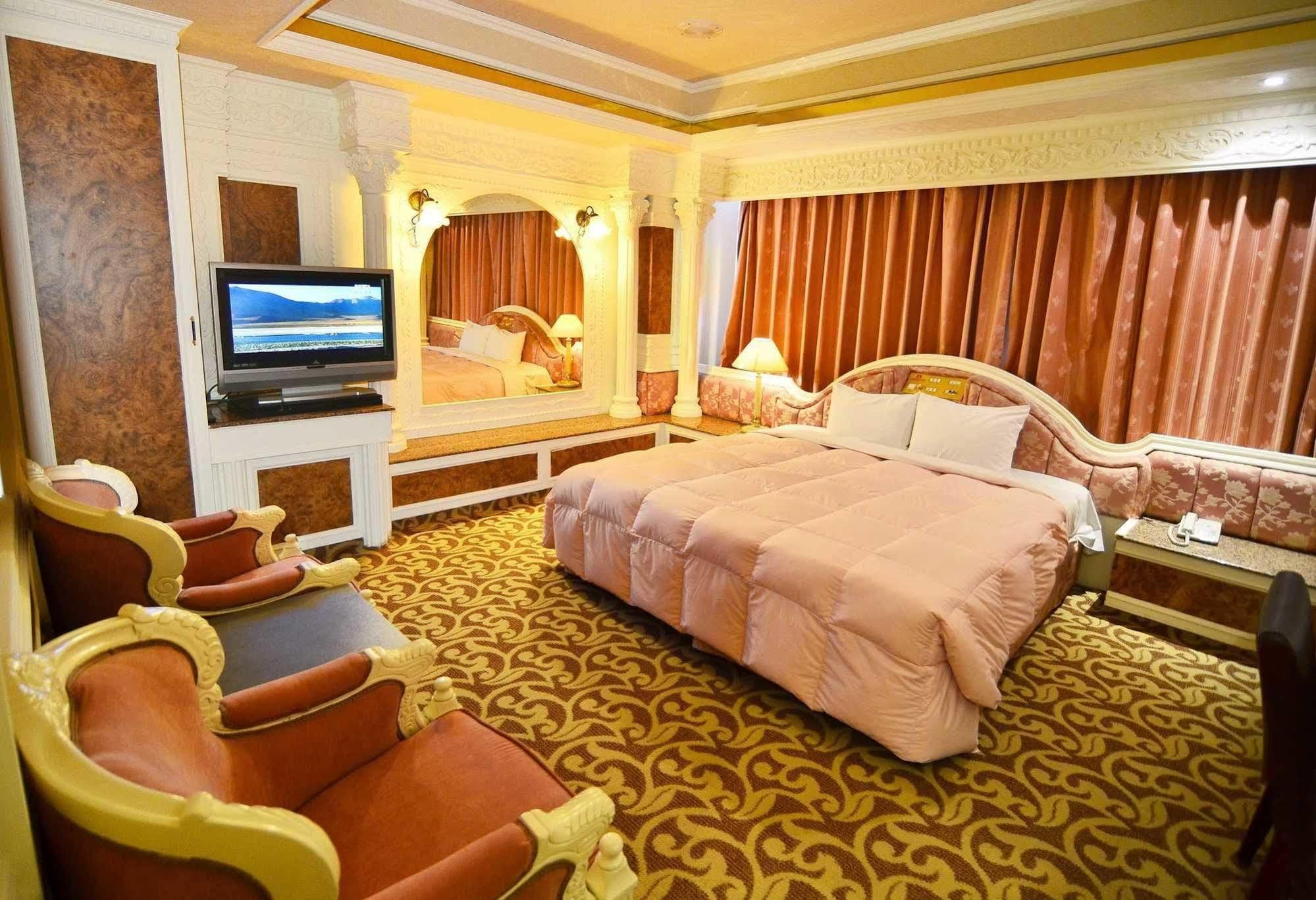 Finders Hotel Hualien Station Ngoại thất bức ảnh